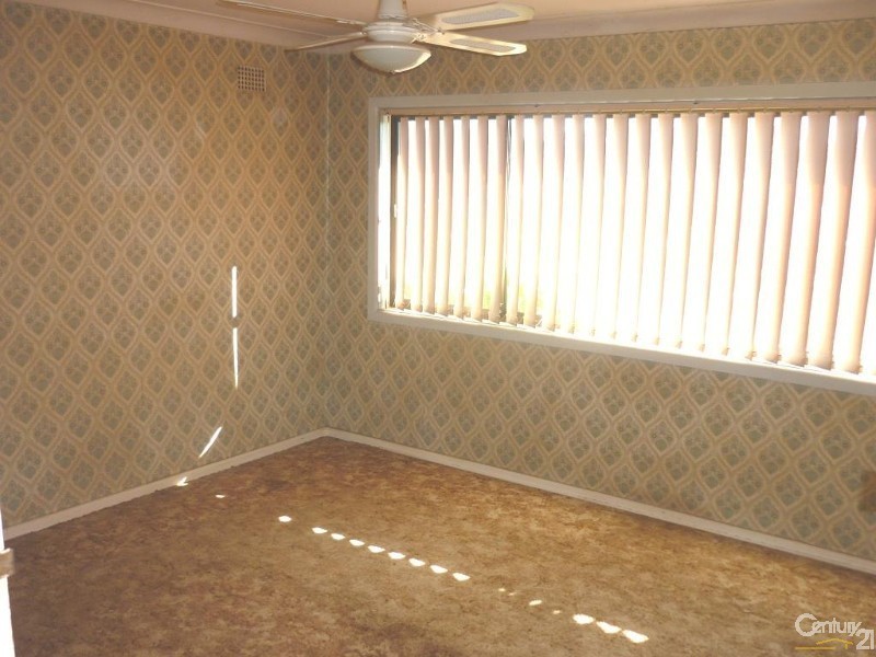 68 Ferngrove Road, Canley Heights NSW 2166