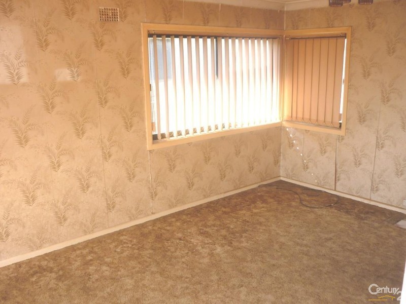 68 Ferngrove Road, Canley Heights NSW 2166