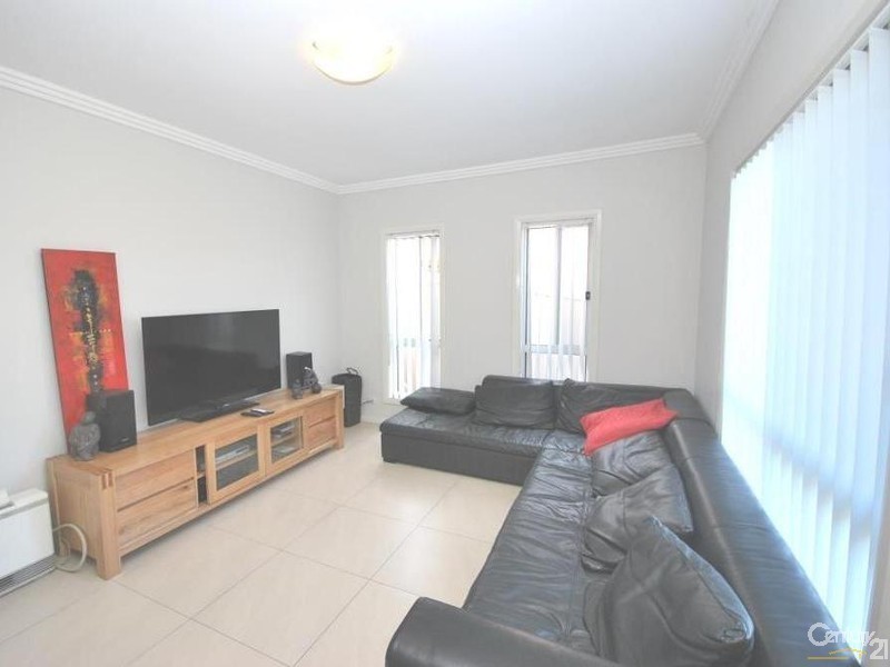 24 Ligar Street, Fairfield Heights NSW 2165