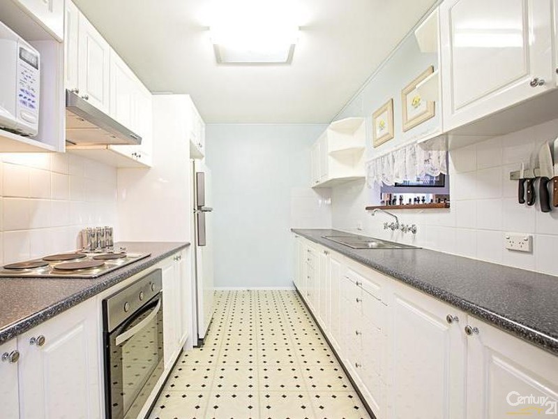 4 Frome Street, Fairfield West NSW 2165