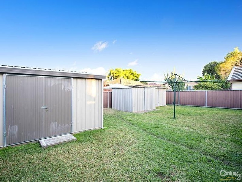 4 Frome Street, Fairfield West NSW 2165