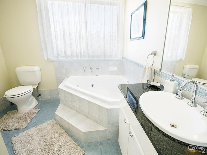 162 Hamilton Road, Fairfield NSW 2165