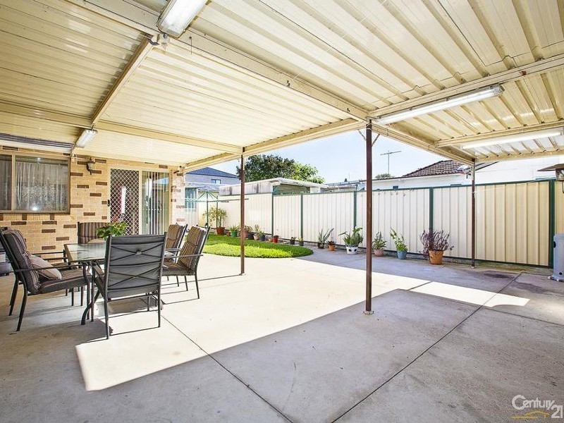 162 Hamilton Road, Fairfield NSW 2165