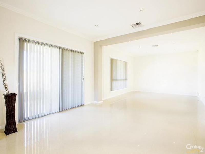 36 Colenso Circuit, Edmondson Park NSW 2174