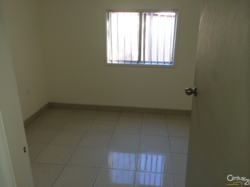 Greenfield Park NSW 2176