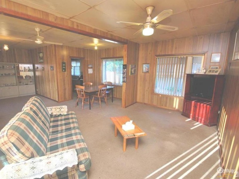 13  Kambala Crescent, Fairfield West NSW 2165