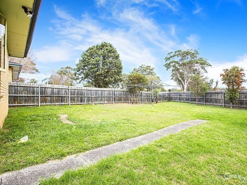 13 Tea Tree Crescent, Macquarie Fields NSW 2564