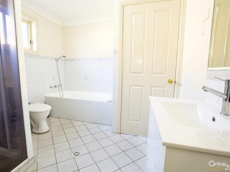 12A Oxley Street, Fairfield NSW 2165