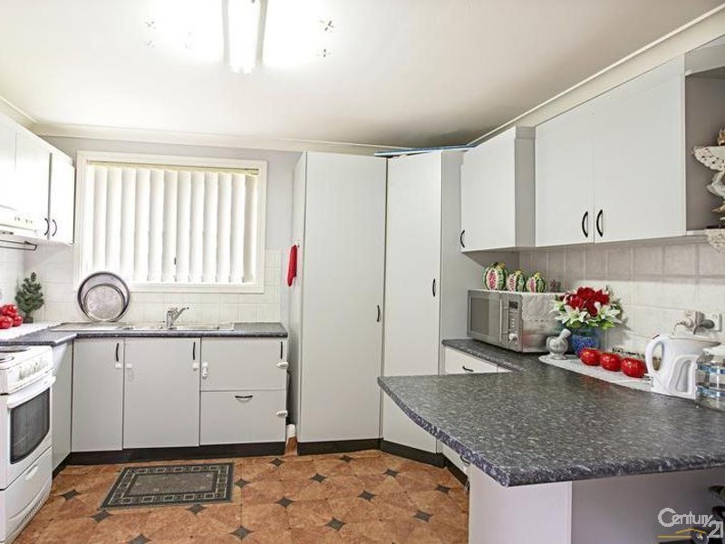 49 Hawkesbury Street, Fairfield West NSW 2165