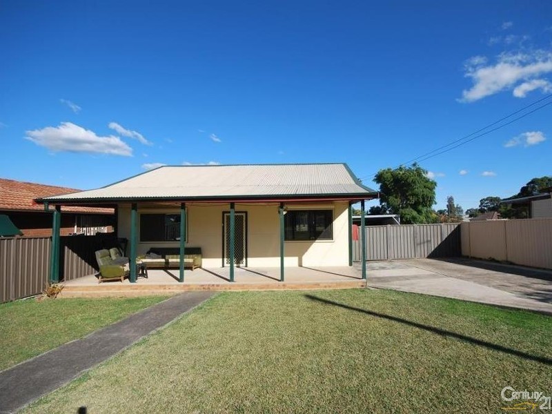 121 The Promenade, Old Guildford NSW 2161