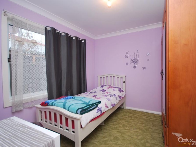 7 Hamersley Street, Fairfield West NSW 2165
