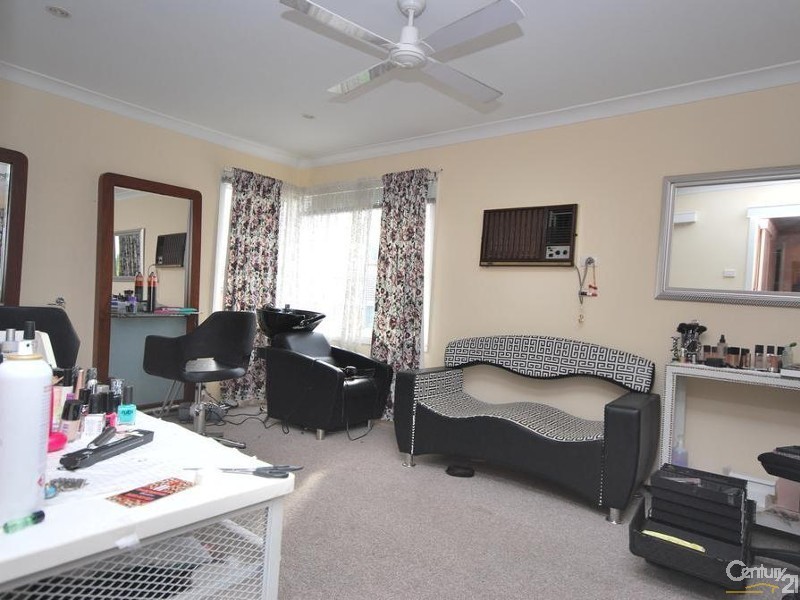 7 Hamersley Street, Fairfield West NSW 2165