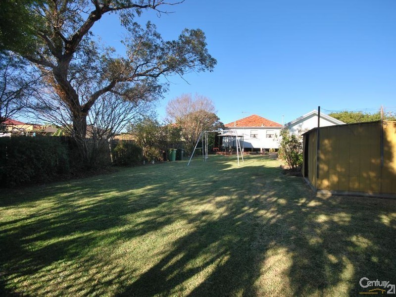 144 Smart Street, Fairfield NSW 2165