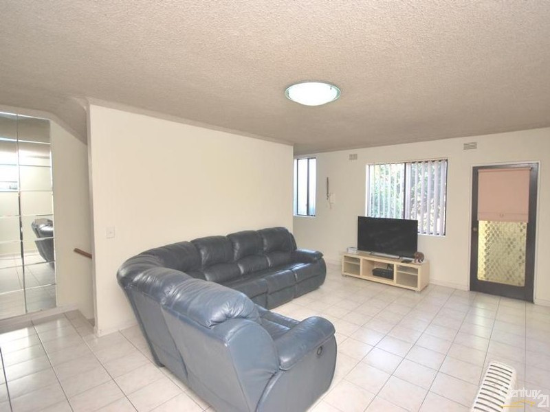 7/6-8 Clifford Avenue, Canley Vale NSW 2166