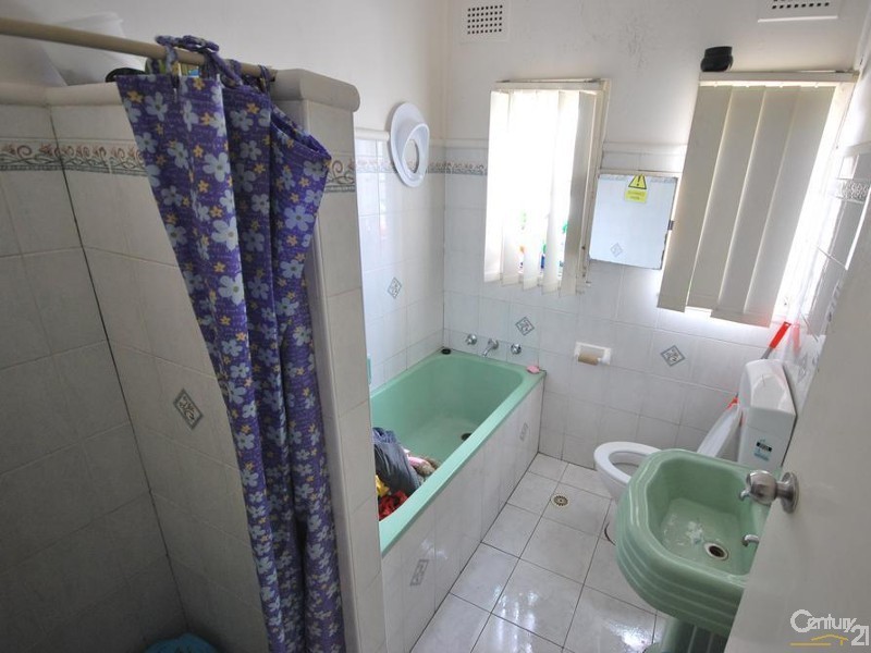 Canley Heights NSW 2166