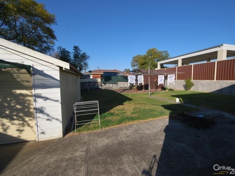 76 Charles Street, Smithfield NSW 2164