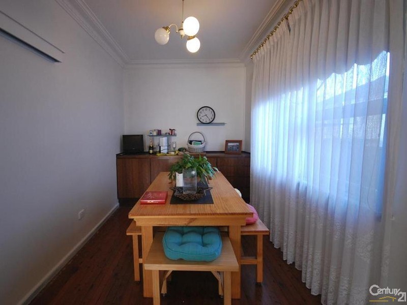 19 West St, Guildford NSW 2161