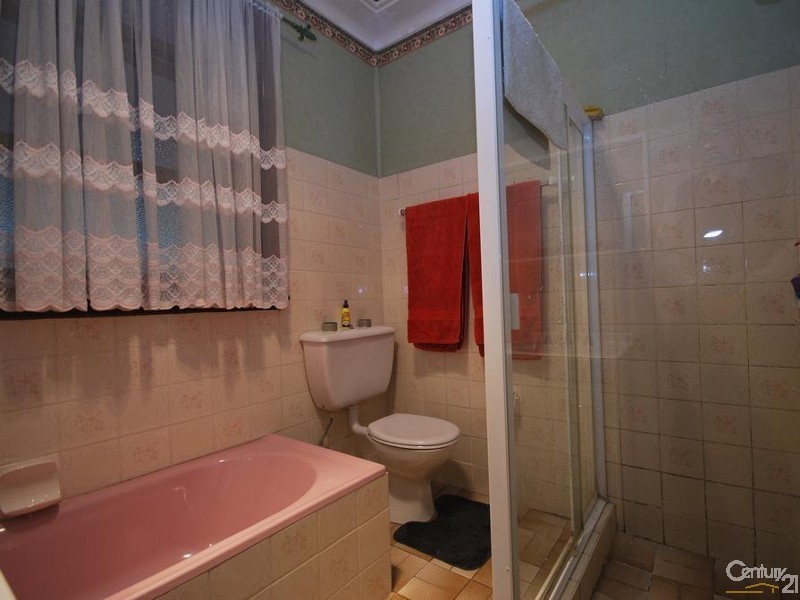 19 West St, Guildford NSW 2161