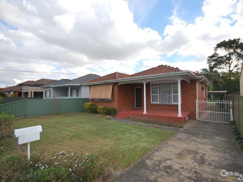 19 West St, Guildford NSW 2161