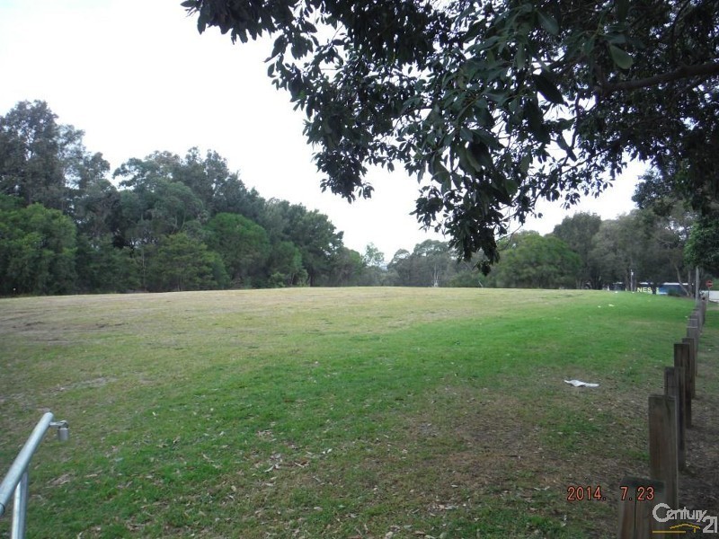 39 Barwon Park Rd, St Peters NSW 2044