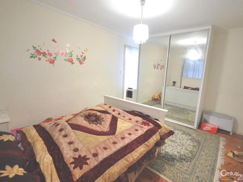 2 Polding Street N, Fairfield NSW 2165