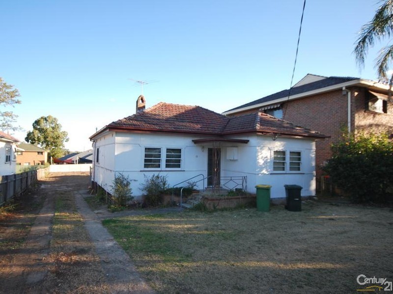 Fairfield NSW 2165