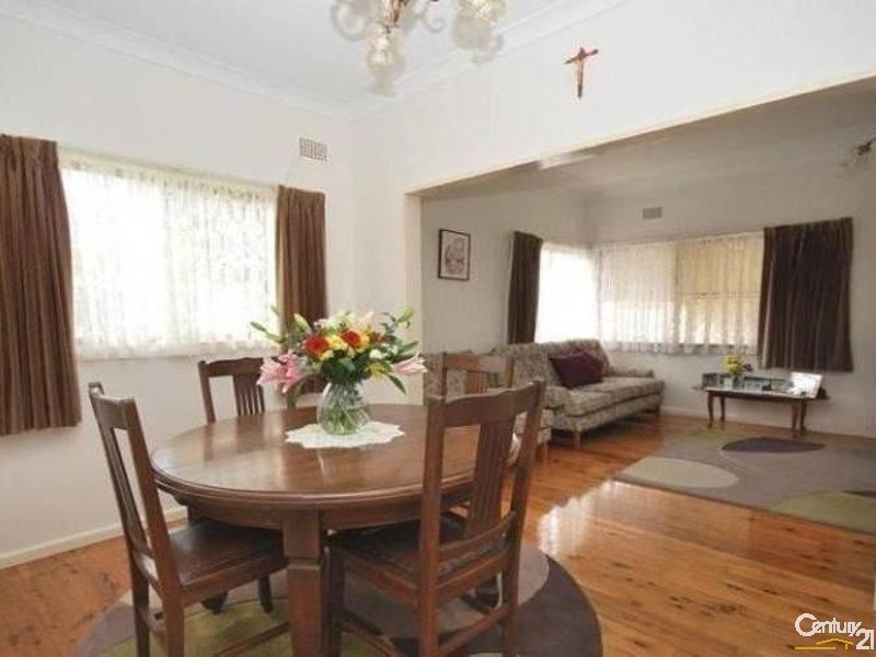 Fairfield West NSW 2165