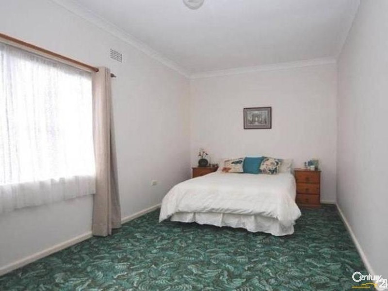 Fairfield West NSW 2165