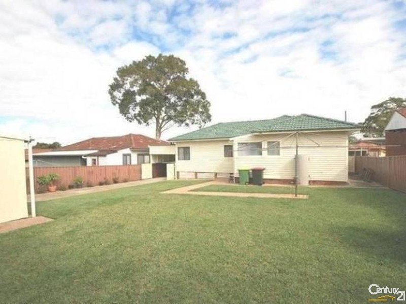 Fairfield West NSW 2165