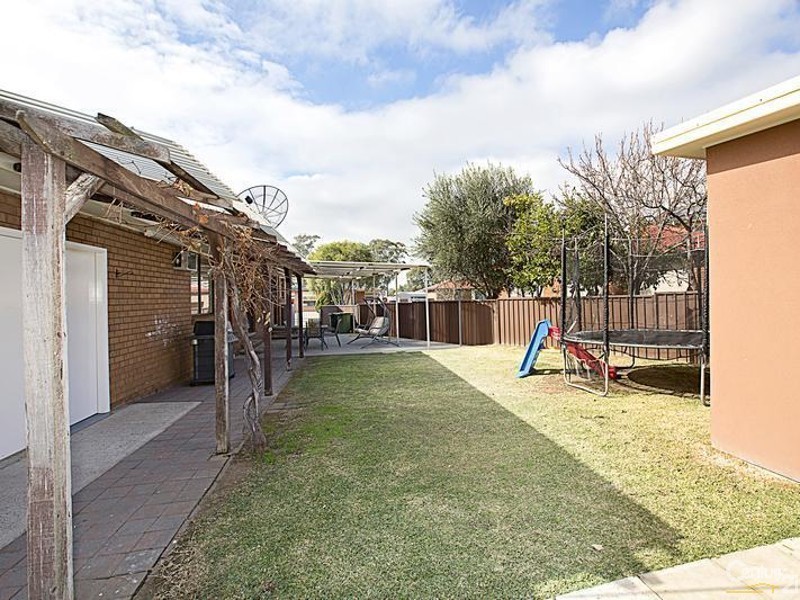 17 Shoalhaven Street, Wakeley NSW 2176