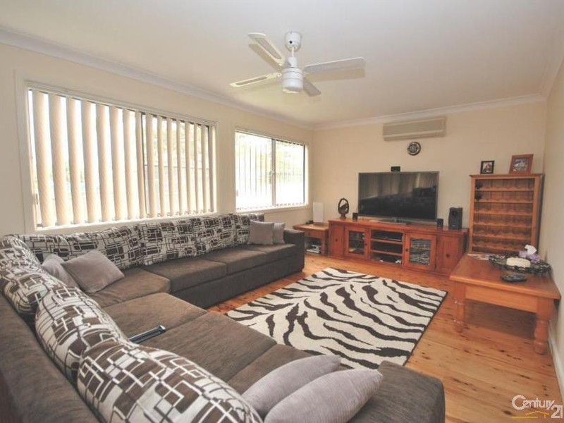 7 Ruby Street, Carramar NSW 2163