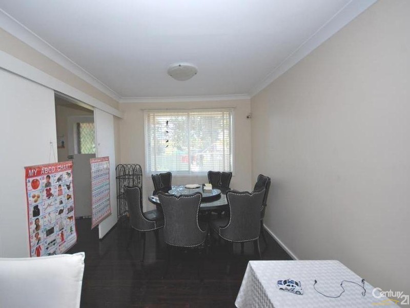 9 Ruby Street, Carramar NSW 2163