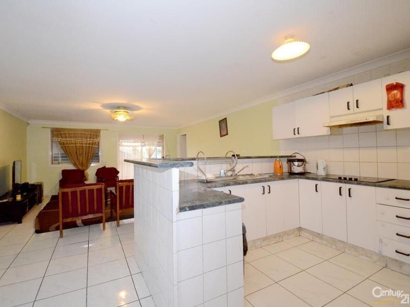 27 Landon Street, Fairfield East NSW 2165