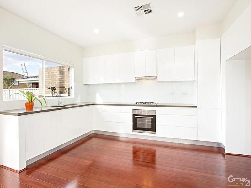 100 The Boulevarde, Fairfield Heights NSW 2165