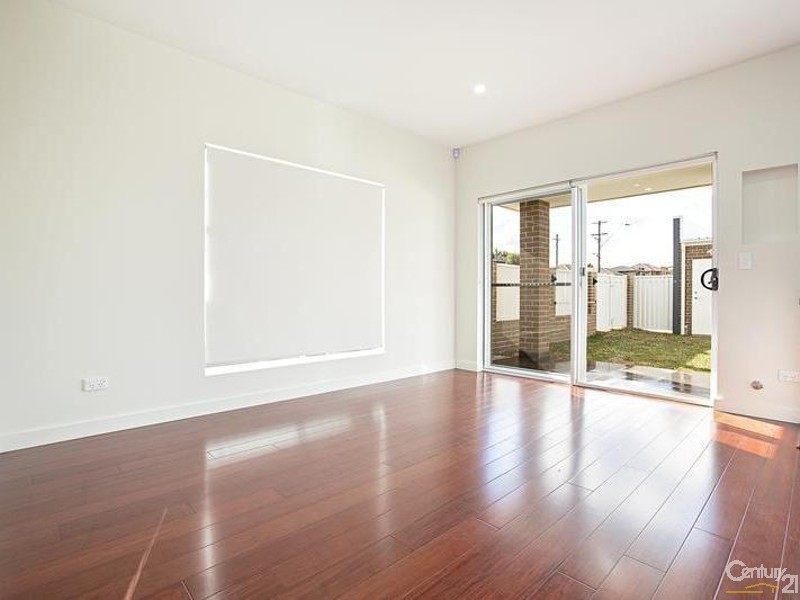 100 The Boulevarde, Fairfield Heights NSW 2165