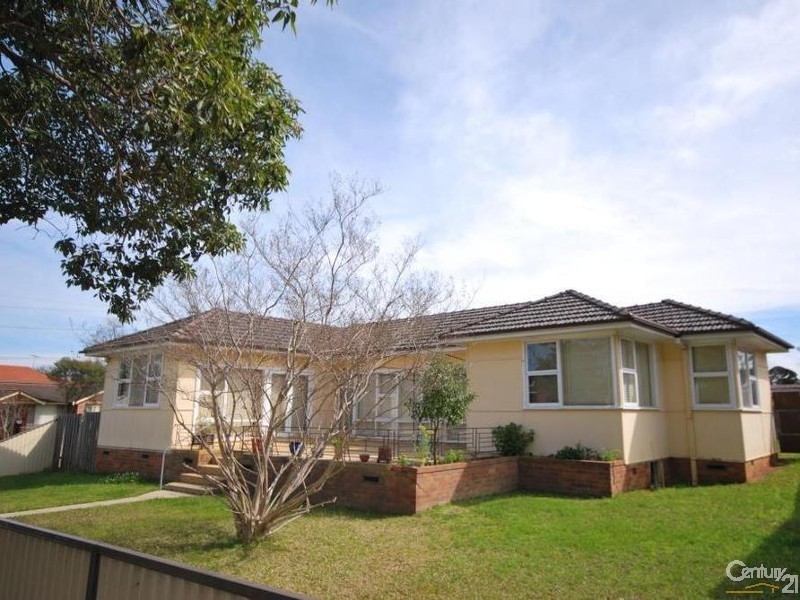 67 Sackville Street, Fairfield NSW 2165