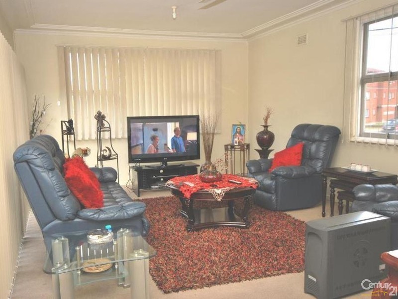 67 Sackville Street, Fairfield NSW 2165