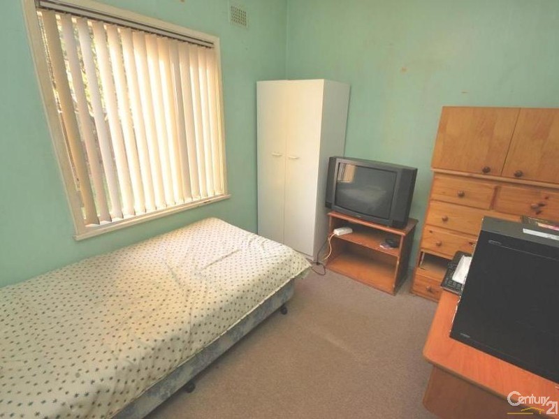 Fairfield West NSW 2165