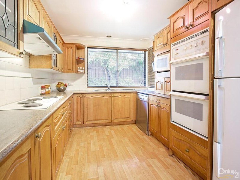 8 Plato Place, Wetherill Park NSW 2164