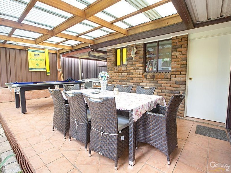 8 Plato Place, Wetherill Park NSW 2164