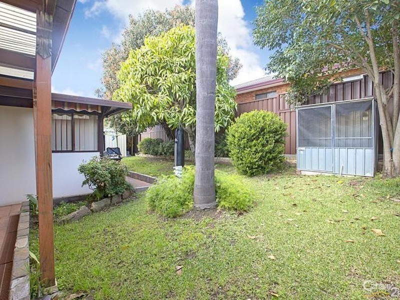 8 Plato Place, Wetherill Park NSW 2164