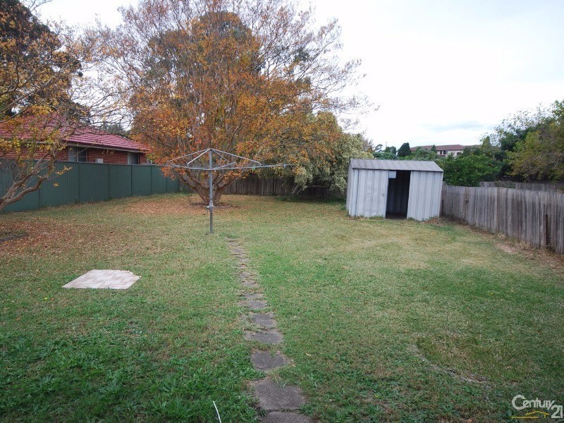 Fairfield NSW 2165