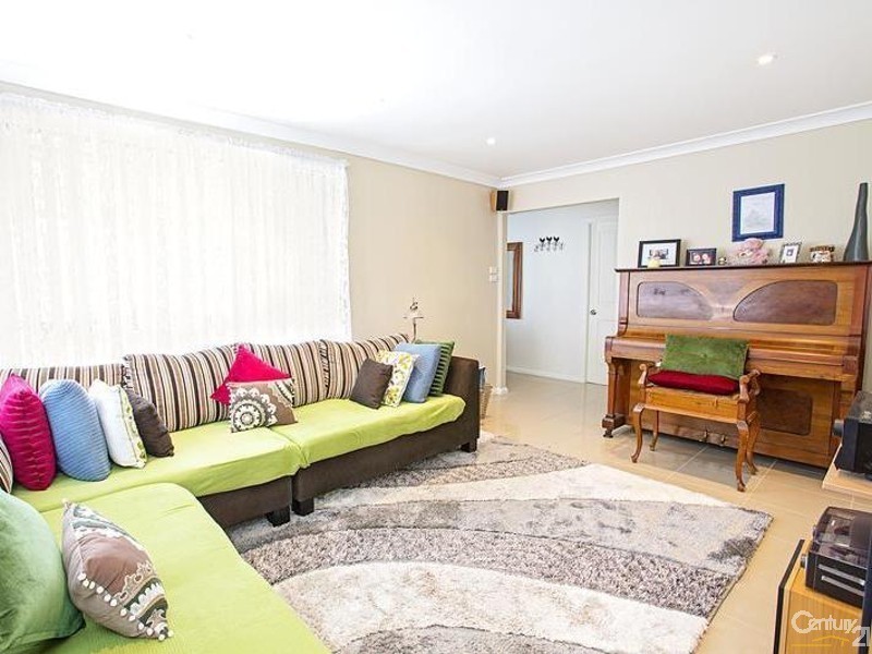 11 Cooma Street, Carramar NSW 2163