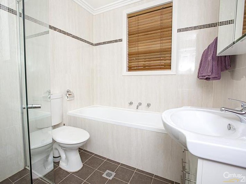 11 Cooma Street, Carramar NSW 2163