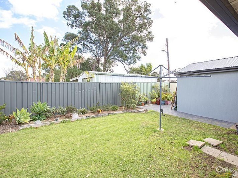 11 Cooma Street, Carramar NSW 2163