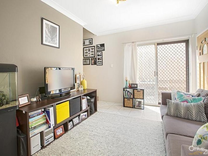 6/74 Harris Street, Fairfield NSW 2165