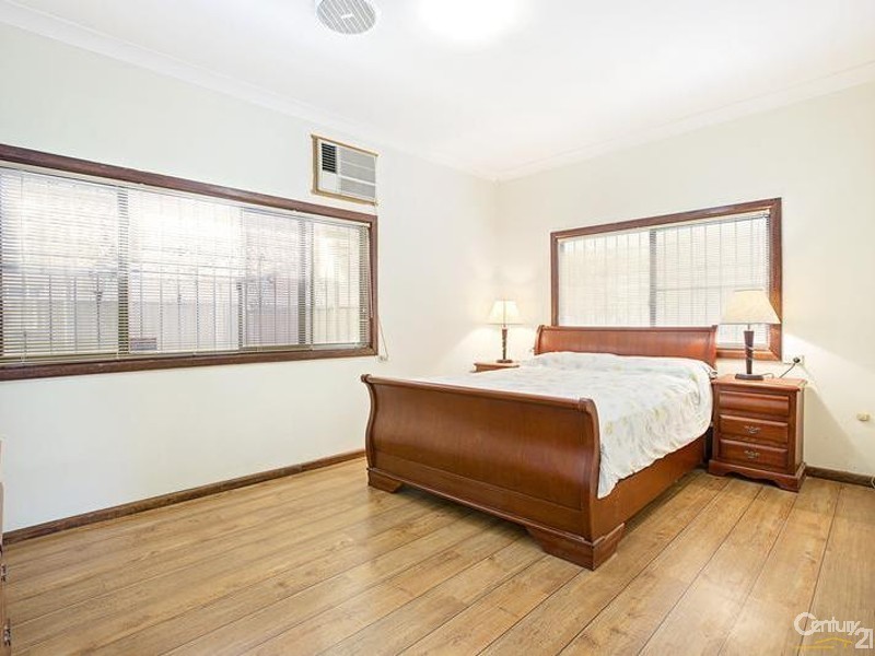 Picnic Point NSW 2213