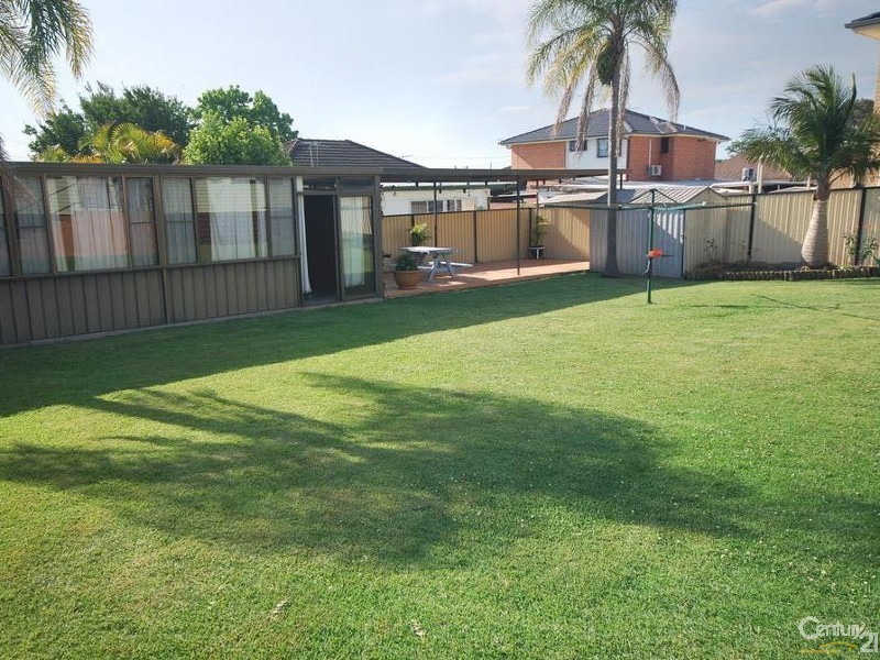 7 Mcilvenie Street, Canley Heights NSW 2166