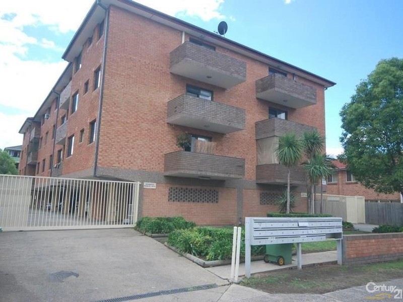 18/60 Harris Street, Fairfield NSW 2165