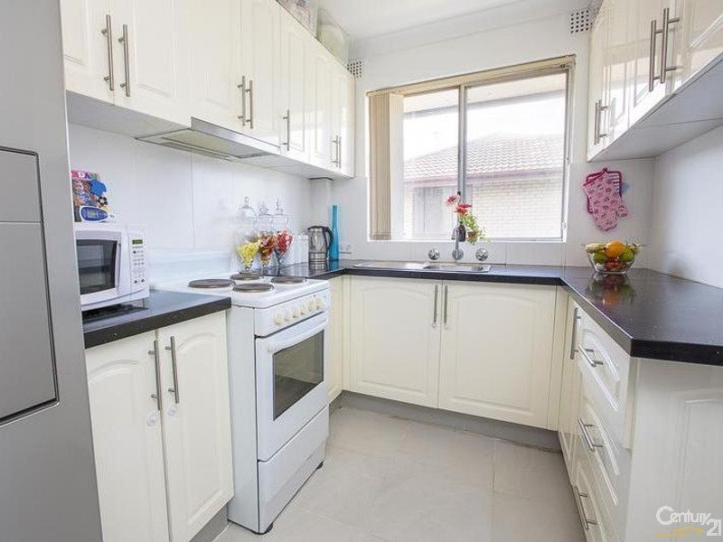 4/44 Wrentmore Street, Fairfield NSW 2165